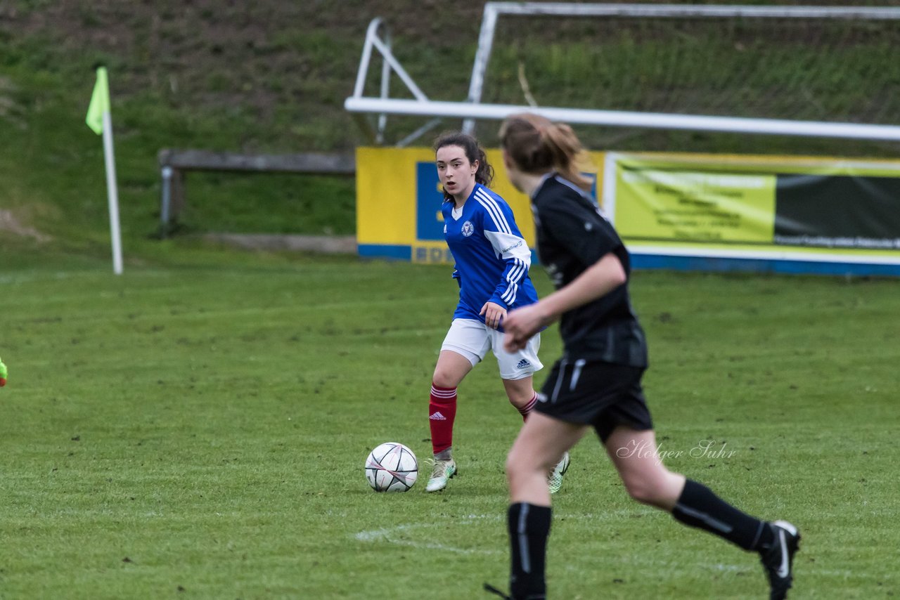 Bild 88 - B-Juniorinnen Holstein Kiel - Kieler MTV : Ergebnis: 3:1